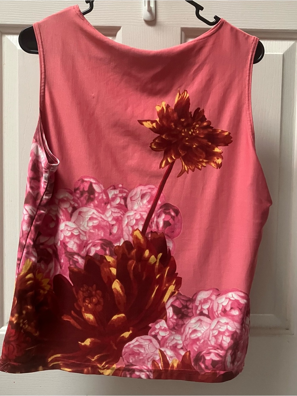 New York & Company Coral Pink Floral Sleeveless Tank Top - Small - Picture 2 of 5